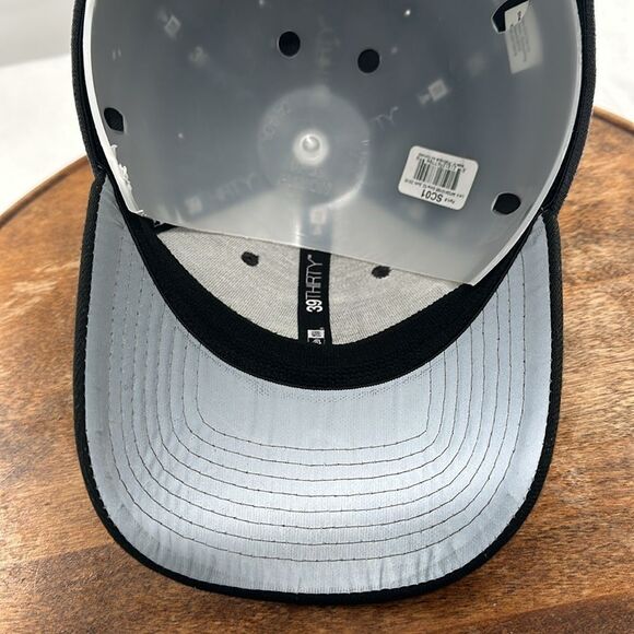 Star Wars Hat New Era 39Thirty One Size Fits Most Baseball Cap - Picture 6 of 10